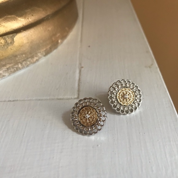 ☀️FREE when bundled Silver & Gold Earrings Jewelry - Picture 5 of 6